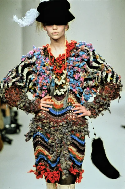 Look 25